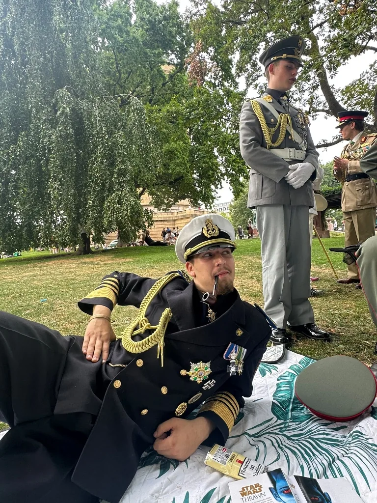 Rast der Delegation im Park